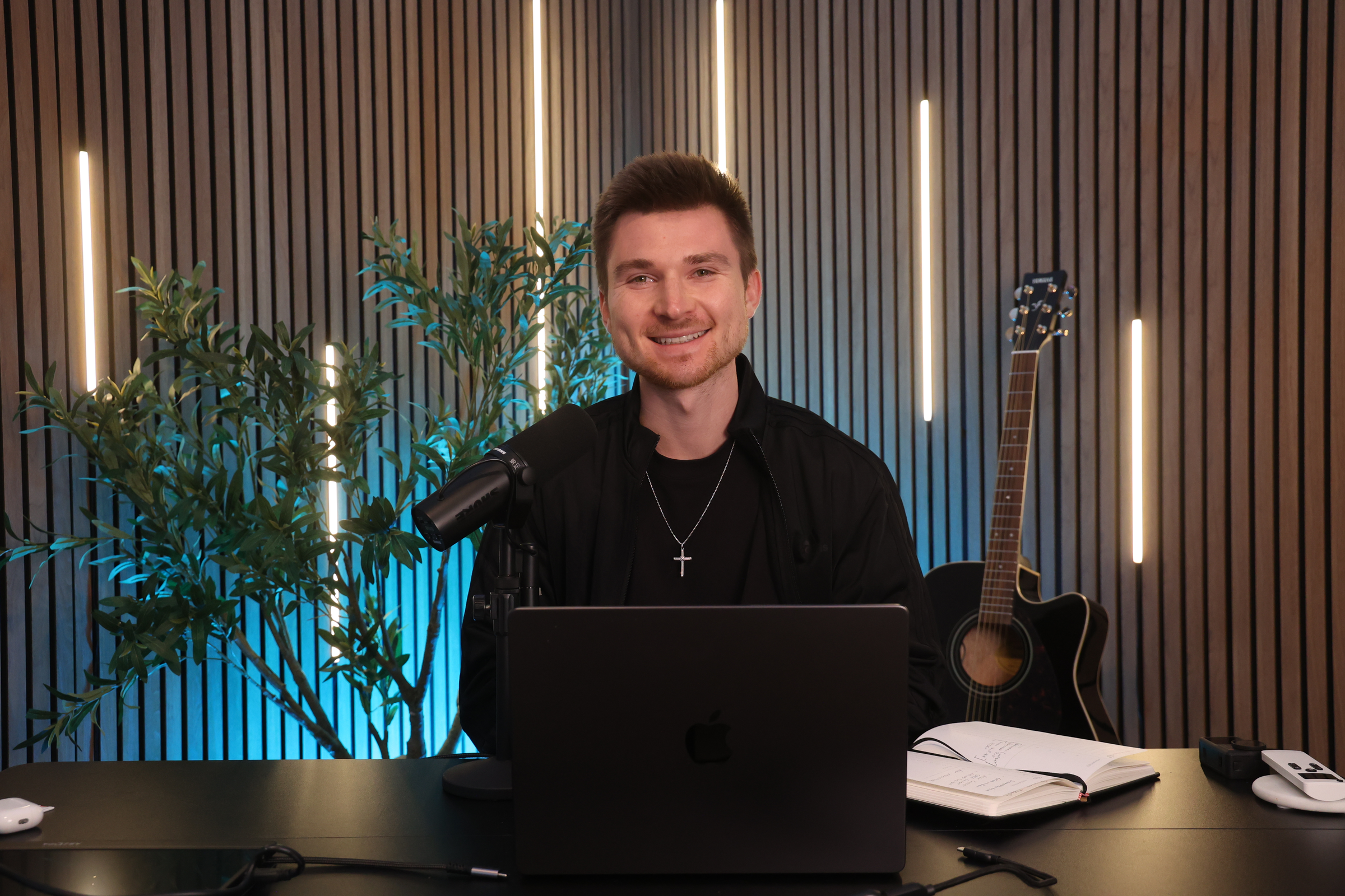 Alex Colhoun LinkedIn Growth System Coach